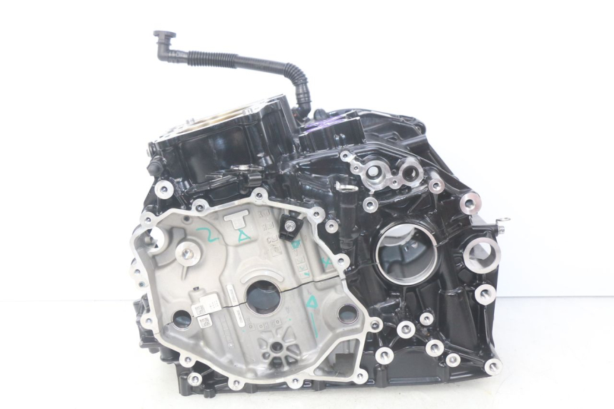 photo de CARTER INFERIOR DO MOTOR BMW F GS K81 850 (2018 - 2023) - Estado da superfície