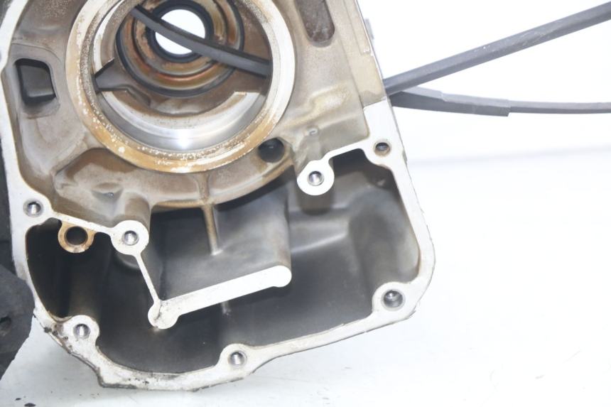 photo de CARTER INFERIOR DO MOTOR HONDA FES S-WING SWING ABS 125 (2007 - 2015) - Vista do produto