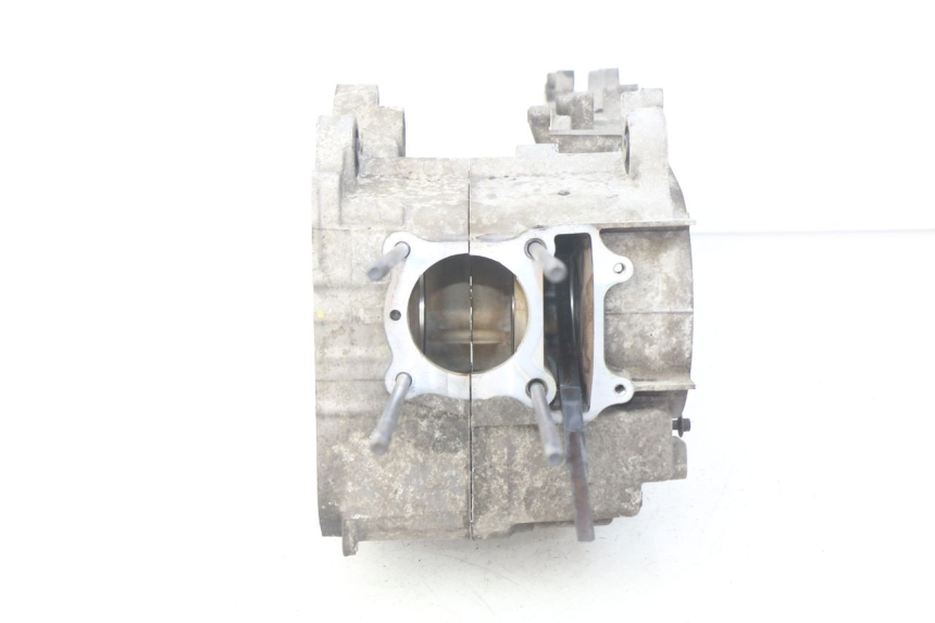 photo de CARTER INFERIOR DO MOTOR HONDA FES S-WING SWING ABS 125 (2007 - 2015) - Marcações e referências