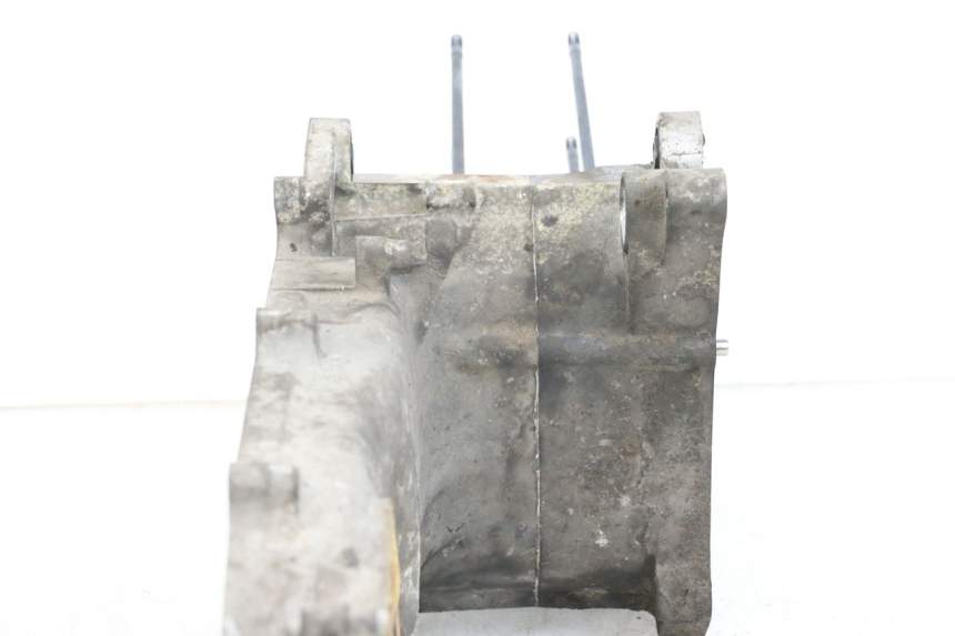 photo de CARTER INFERIOR DO MOTOR HONDA FES S-WING SWING ABS 125 (2007 - 2015) - Outro ângulo de visão