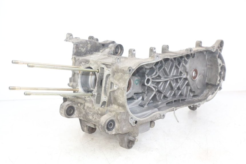 photo de CARTER INFERIOR DO MOTOR SYM FIDDLE 3 III 125 (2014 - 2020) - Vista principal