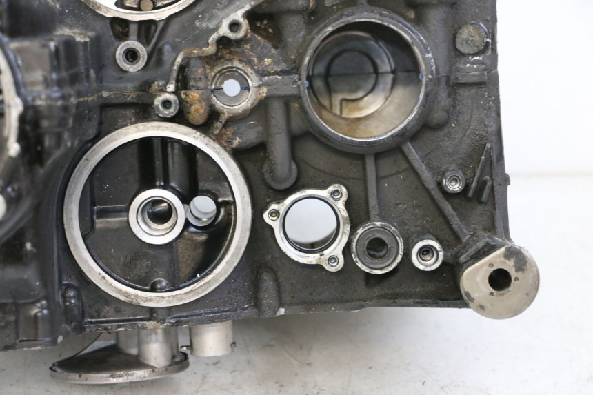 photo de CARTER INFERIOR DO MOTOR YAMAHA FJ 36Y 1100 (1984 - 1985) - Vista de perto
