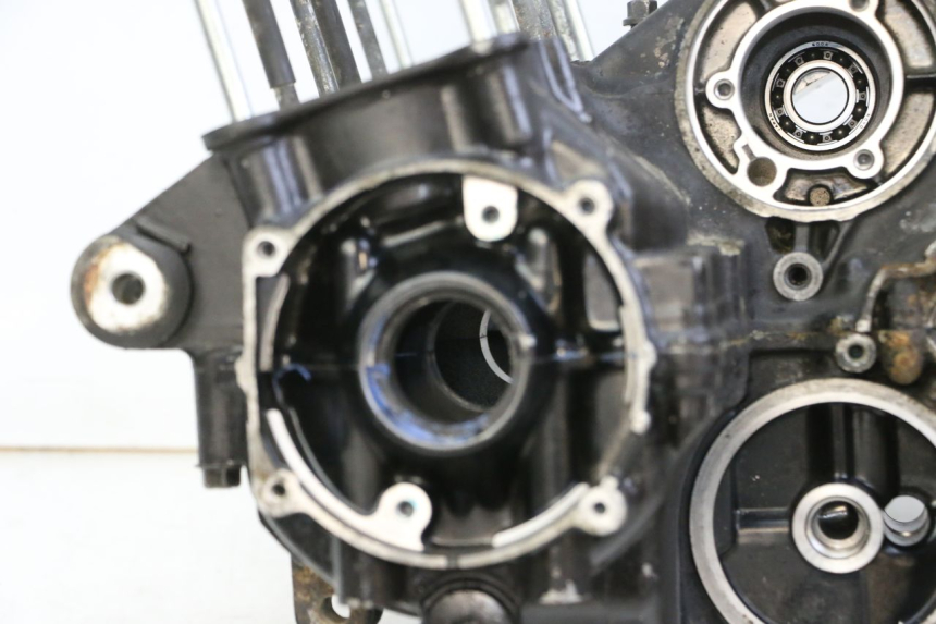 photo de CARTER INFERIOR DO MOTOR YAMAHA FJ 36Y 1100 (1984 - 1985) - Imagem adicional