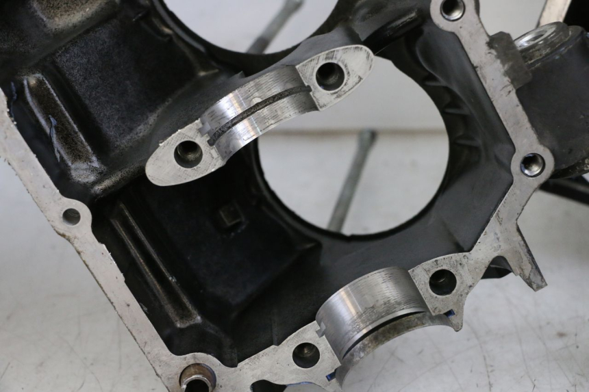 photo de CARTER INFERIOR DO MOTOR YAMAHA FJ 36Y 1100 (1984 - 1985) - Marcações e referências
