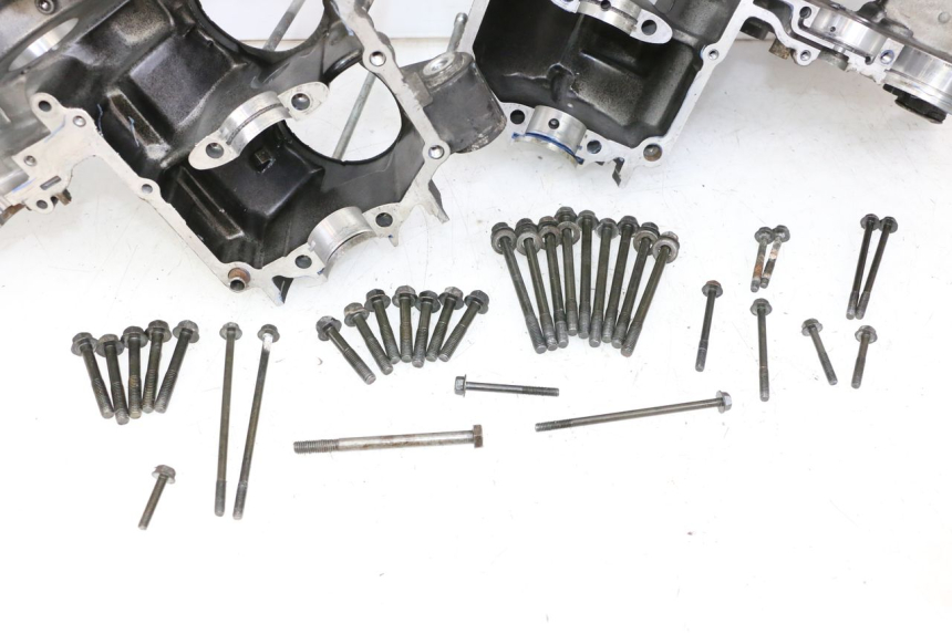 photo de CARTER INFERIOR DO MOTOR YAMAHA FJ 36Y 1100 (1984 - 1985) - Vista do produto