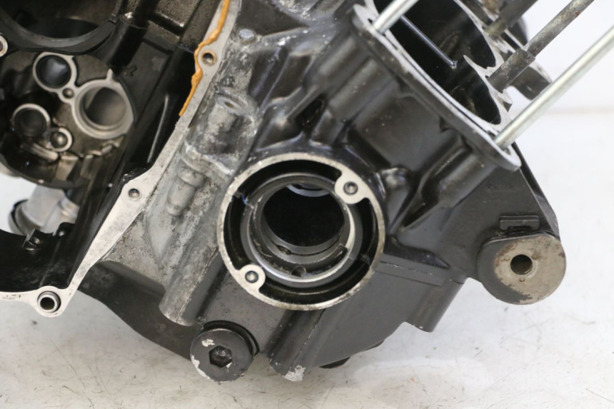 photo de CARTER INFERIOR DO MOTOR YAMAHA FJ 36Y 1100 (1984 - 1985) - Estado da superfície