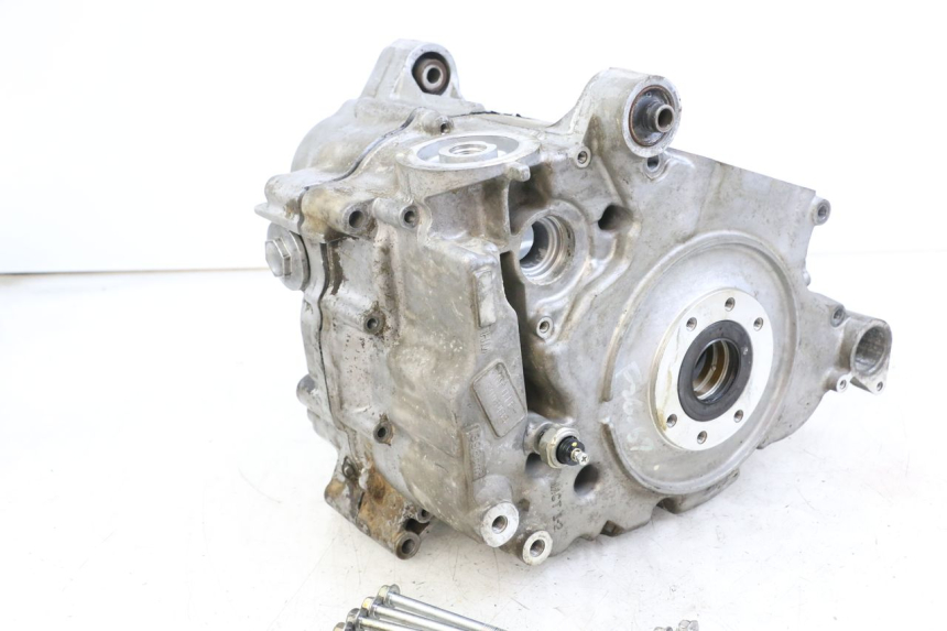 photo de CARTER INFERIOR DO MOTOR HONDA FJS SILVER WING SILVERWING 400 (2005 - 2008) - Outro ângulo de visão