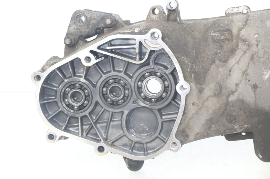 photo de CARTER INFERIOR DO MOTOR PIAGGIO FLY 125 (2005 - 2012) - Marcações e referências