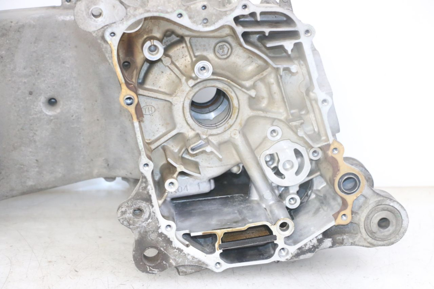 photo de CARTER INFERIOR DO MOTOR HONDA FORZA ABS 300 (2013 - 2017) - Pontos de fixação