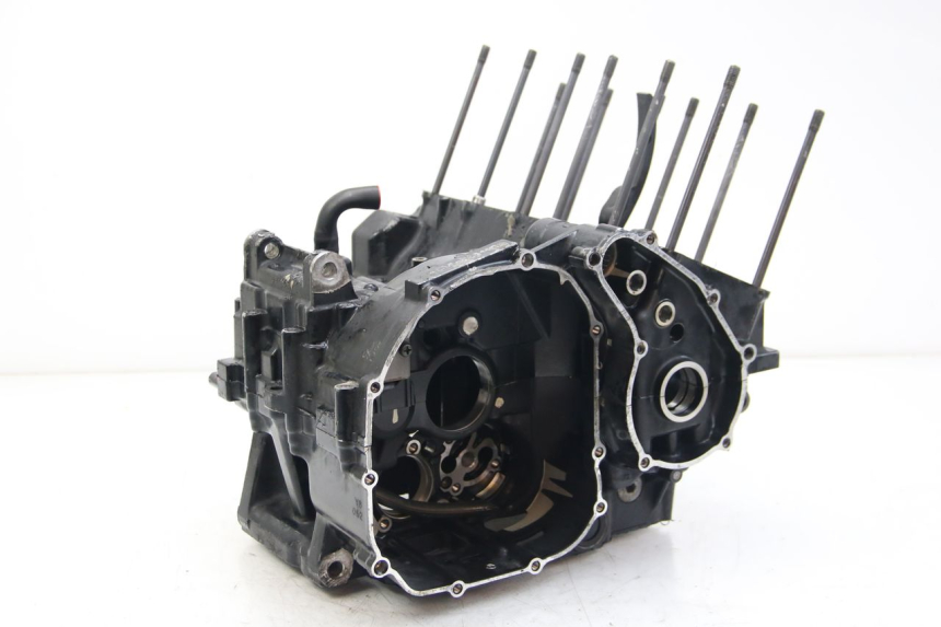 photo de CARTER INFERIOR DO MOTOR YAMAHA FZS FAZER 600 (2001 - 2003) - Detalhes característicos