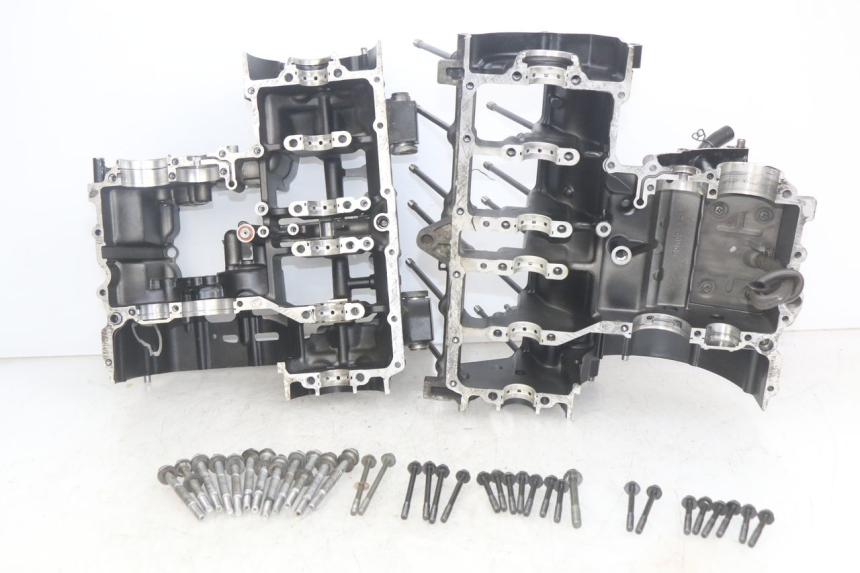 photo de CARTER INFERIOR DO MOTOR YAMAHA FZS FAZER 600 (1998 - 2001) - Detalhe da peça