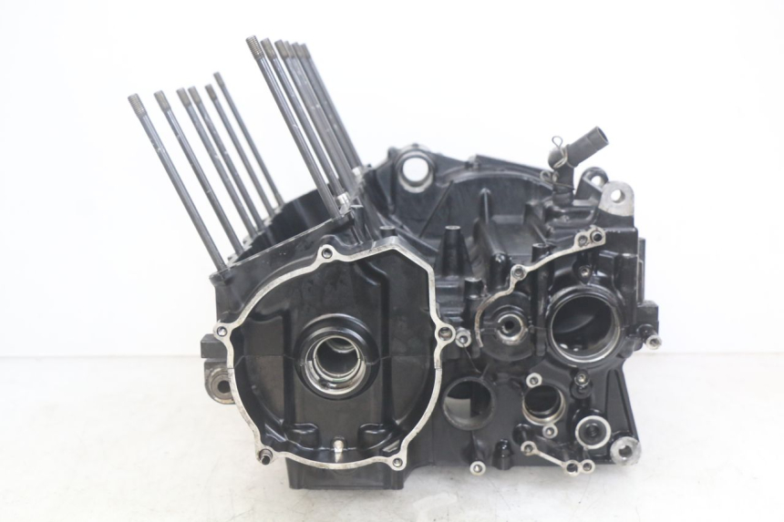 photo de CARTER INFERIOR DO MOTOR YAMAHA FZS FAZER 600 (1998 - 2001) - Detalhes característicos
