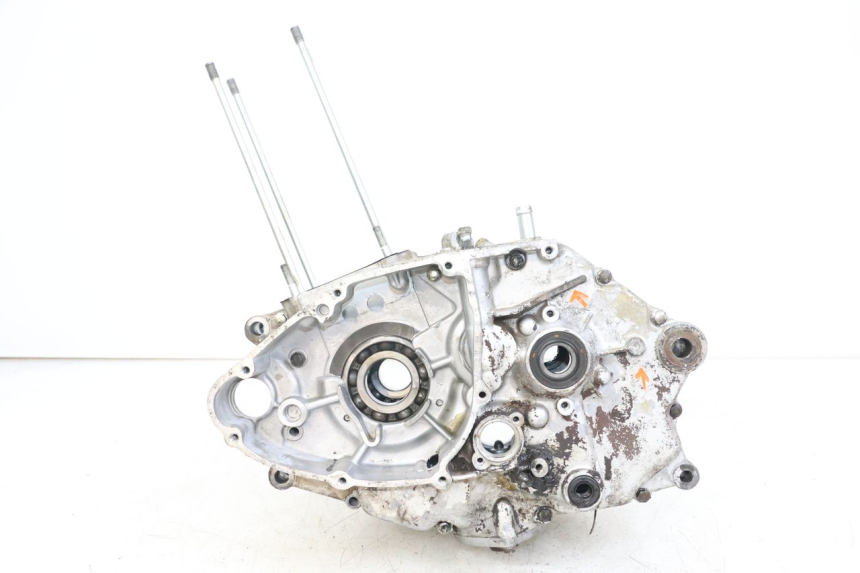 photo de CARTER INFERIOR DO MOTOR HYOSUNG GF 125 (2001 - 2005) - Vista principal