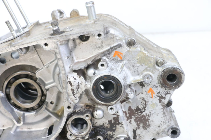 photo de CARTER INFERIOR DO MOTOR HYOSUNG GF 125 (2001 - 2005) - Vista do produto