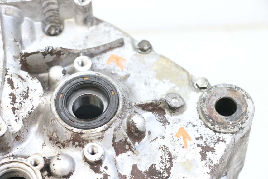 photo de CARTER INFERIOR DO MOTOR HYOSUNG GF 125 (2001 - 2005) - Peça verificada