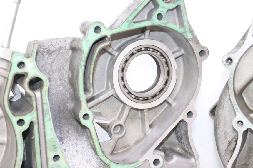 photo de CARTER INFERIOR DO MOTOR GILERA GP 800 (2007 - 2013) - Ampliação técnica