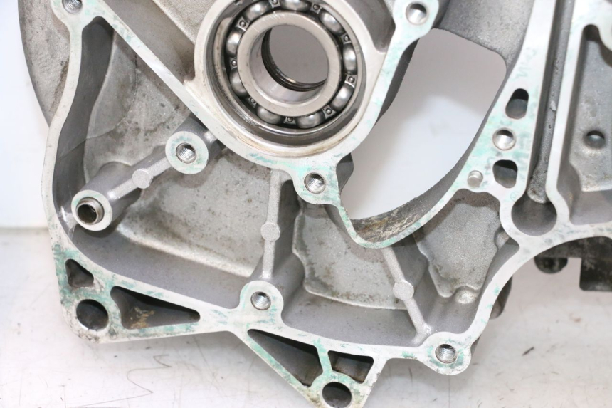 photo de CARTER INFERIOR DO MOTOR GILERA GP 800 (2007 - 2013) - Pontos de fixação