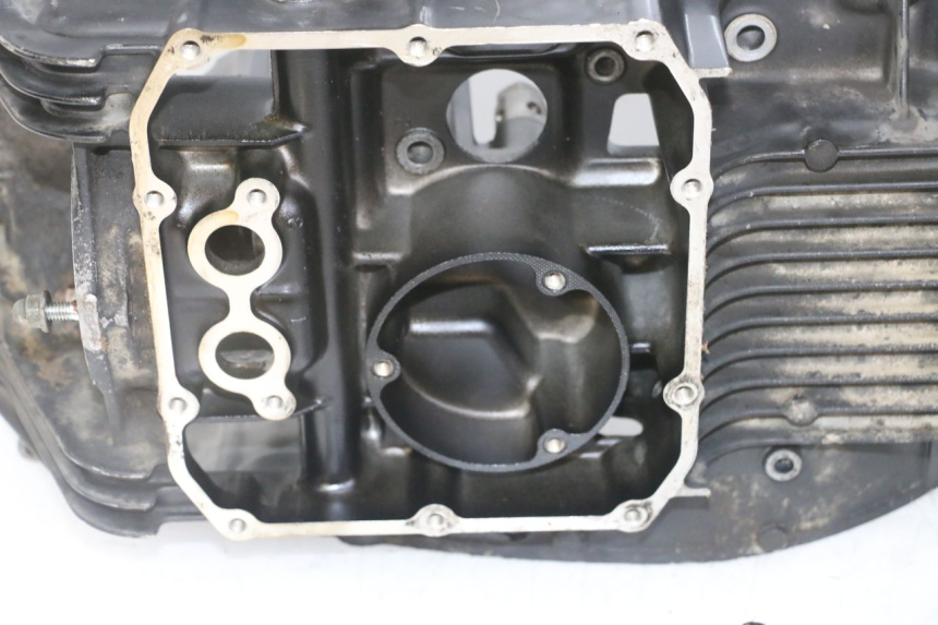 photo de CARTER INFERIOR DO MOTOR SUZUKI GS GSE 500 (2001 - 2003) - Ampliação dos componentes