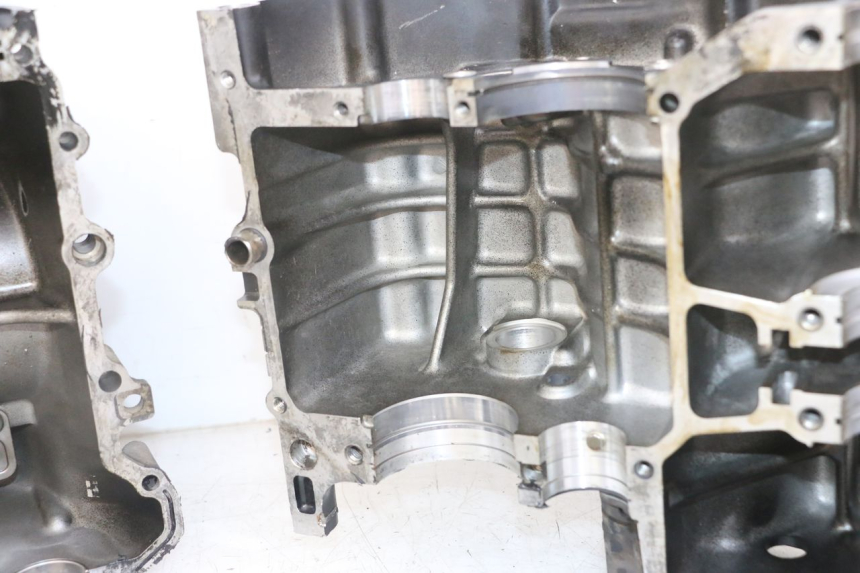 photo de CARTER INFERIOR DO MOTOR SUZUKI GS GSE 500 (2001 - 2003) - Zoom de qualidade