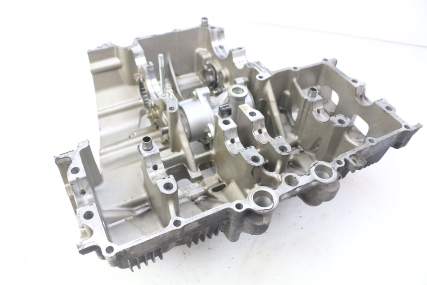 photo de CARTER INFERIOR DO MOTOR SUZUKI GSF S BANDIT 600 (2000 - 2004) - Vista do produto
