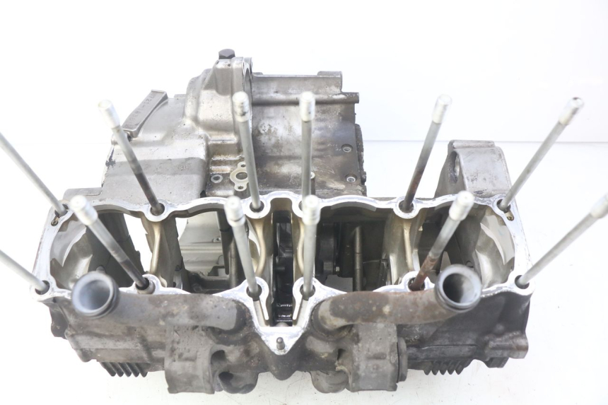 photo de CARTER INFERIOR DO MOTOR SUZUKI GSF S BANDIT 600 (2000 - 2004) - Detalhes característicos
