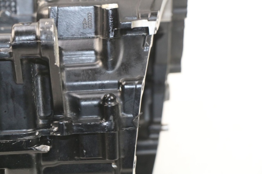 photo de CARCAÇA INFERIOR DO MOTOR SUZUKI GSR 600 (2005 - 2012) - Detalhe da peça