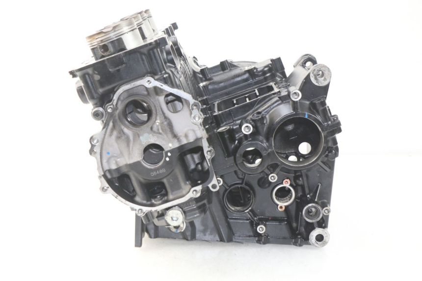 photo de CARCAÇA INFERIOR DO MOTOR SUZUKI GSR 600 (2005 - 2012) - Pontos de fixação