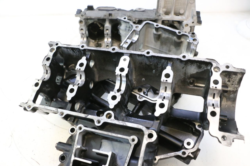 photo de CARCAÇA INFERIOR DO MOTOR SUZUKI GSR 600 (2005 - 2012) - Vista do produto