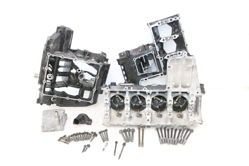 photo de CARCAÇA INFERIOR DO MOTOR SUZUKI GSR 600 (2005 - 2012) - Estrutura - ampliação