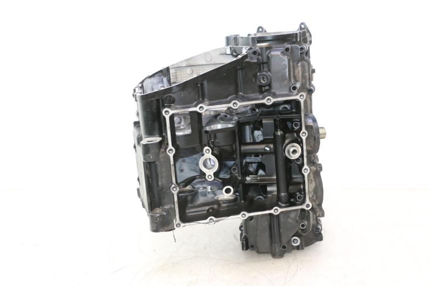 photo de CARCAÇA INFERIOR DO MOTOR SUZUKI GSR 600 (2005 - 2012) - Zoom do estado de desgaste