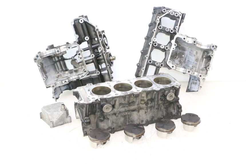 photo de CARCAÇA INFERIOR DO MOTOR SUZUKI GSR 600 (2005 - 2012) - Pontos de fixação