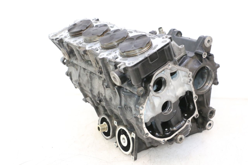 photo de CARCAÇA INFERIOR DO MOTOR SUZUKI GSR 600 (2005 - 2012) - Vista geral