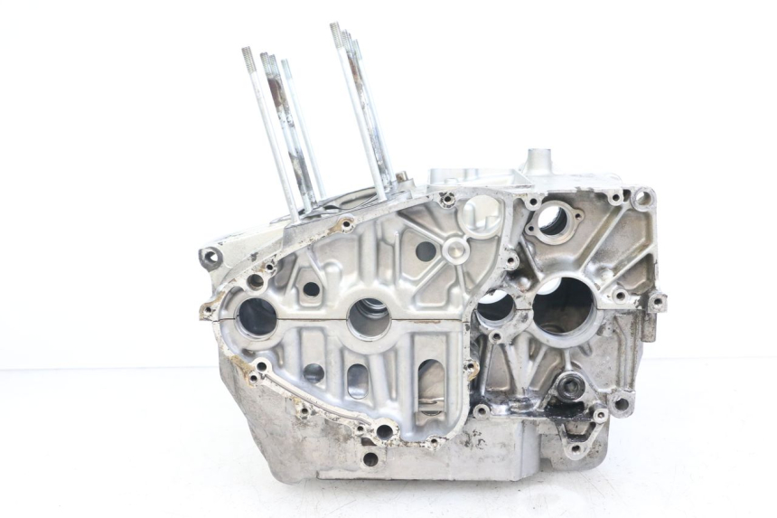 photo de CARTER INFERIOR DO MOTOR SUZUKI GSX E 250 (1982 - 1983) - Detalhes característicos