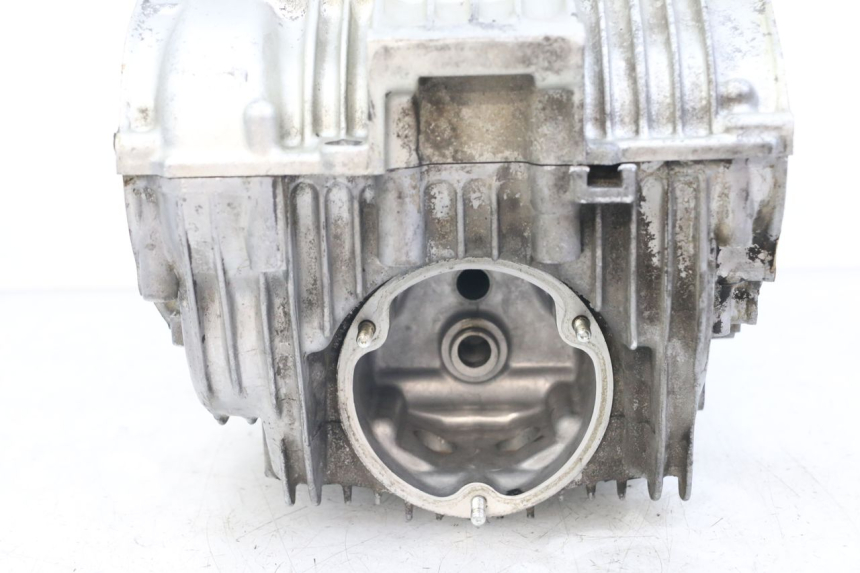 photo de CARTER INFERIOR DO MOTOR SUZUKI GSX E 250 (1982 - 1983) - Ampliação técnica