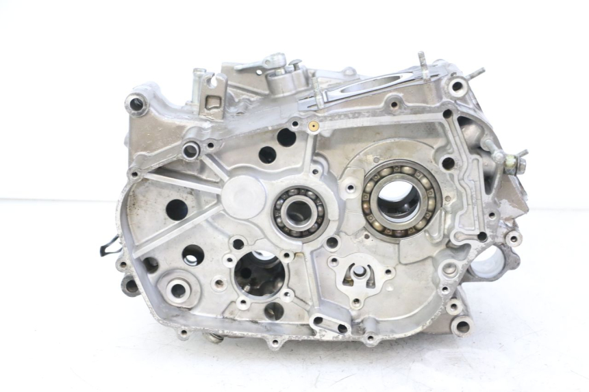 photo de CARTER INFERIOR DO MOTOR HYOSUNG GTR 125 (2006 - 2008) - Ampliação técnica