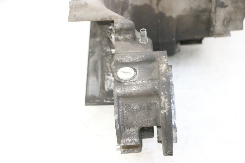 photo de CARTER INFERIOR DO MOTOR DAELIM HISTORY 125 (2001 - 2002) - Detalhes característicos