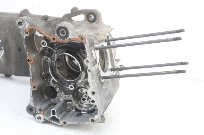 photo de CARTER INFERIOR DO MOTOR HONDA NES AROBASE 125 (2000 - 2003) - Zoom do estado de desgaste