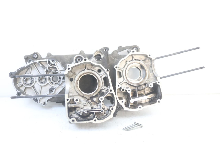 photo de CARTER INFERIOR DO MOTOR HONDA NES AROBASE 125 (2000 - 2003) - Outro ângulo de visão