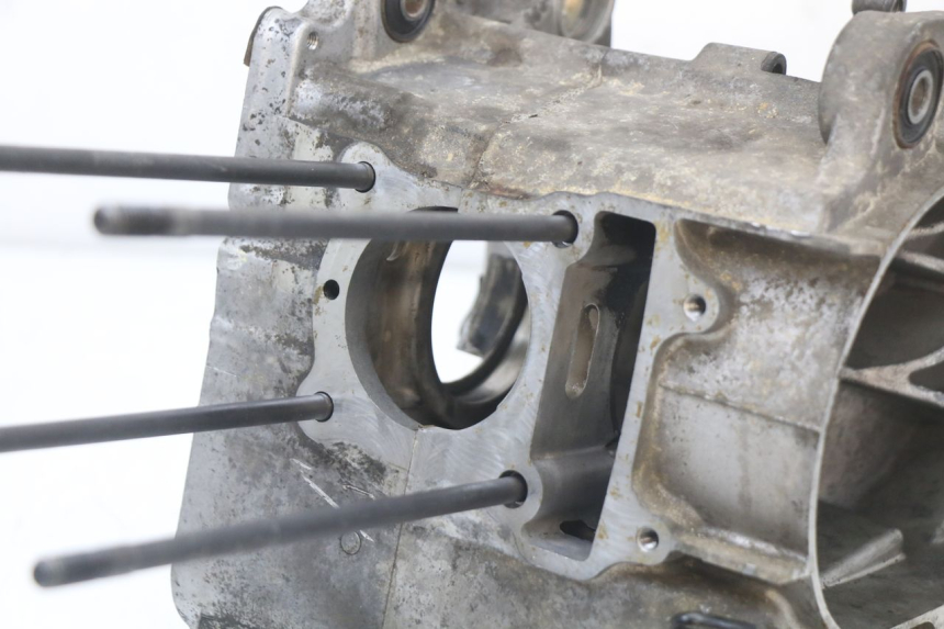 photo de CARTER INFERIOR DO MOTOR HONDA NES AROBASE 125 (2000 - 2003) - Peça verificada
