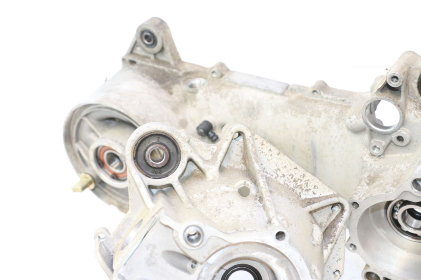 photo de CARTER INFERIOR DO MOTOR KEEWAY HURRICANE 50 (2006 - 2019) - Zoom de qualidade
