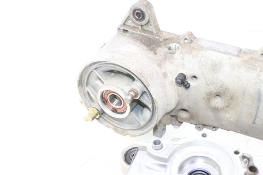 photo de CARTER INFERIOR DO MOTOR KEEWAY HURRICANE 50 (2006 - 2019) - Vista principal