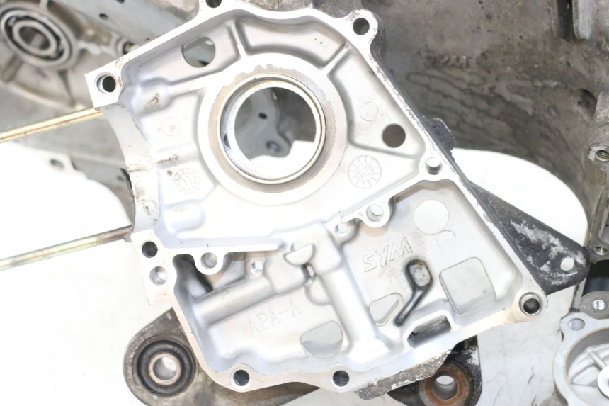 photo de CARTER INFERIOR DO MOTOR SYM JET 14 4T 50 (2018 - 2022) - Vista de perfil