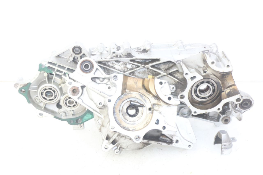 photo de CARTER INFERIOR DO MOTOR SYM JET EURO X 2T 50 (2003 - 2007) - Vista de perto