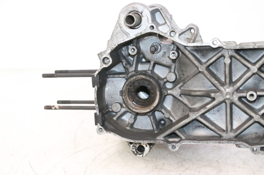 photo de CARTER INFERIOR DO MOTOR RIDE JUMP 2T 50 (2012 - 2017) - Detalhes característicos