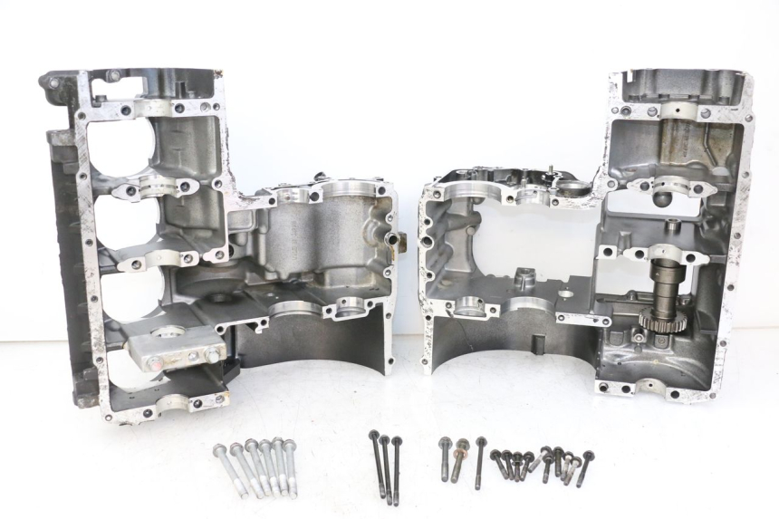 photo de CARTER INFERIOR DO MOTOR KAWASAKI GTR 1000 (1994 - 2004) - Estrutura - ampliação