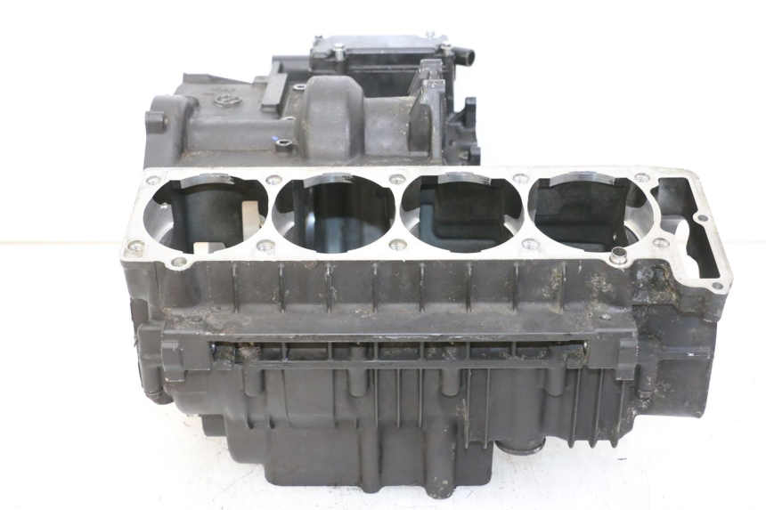 photo de CARTER INFERIOR DO MOTOR KAWASAKI GTR 1000 (1994 - 2004) - Outro ângulo de visão