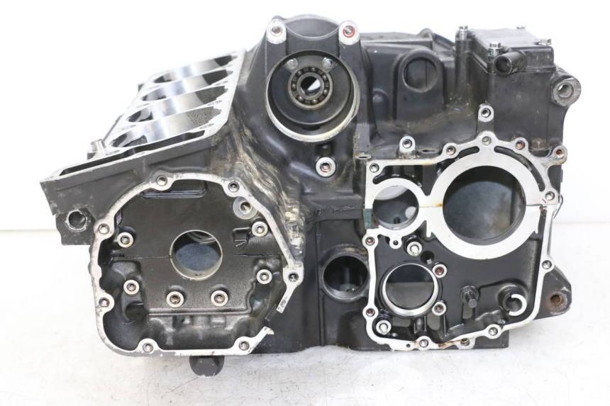 photo de CARTER INFERIOR DO MOTOR KAWASAKI GTR 1000 (1994 - 2004) - Estado da superfície