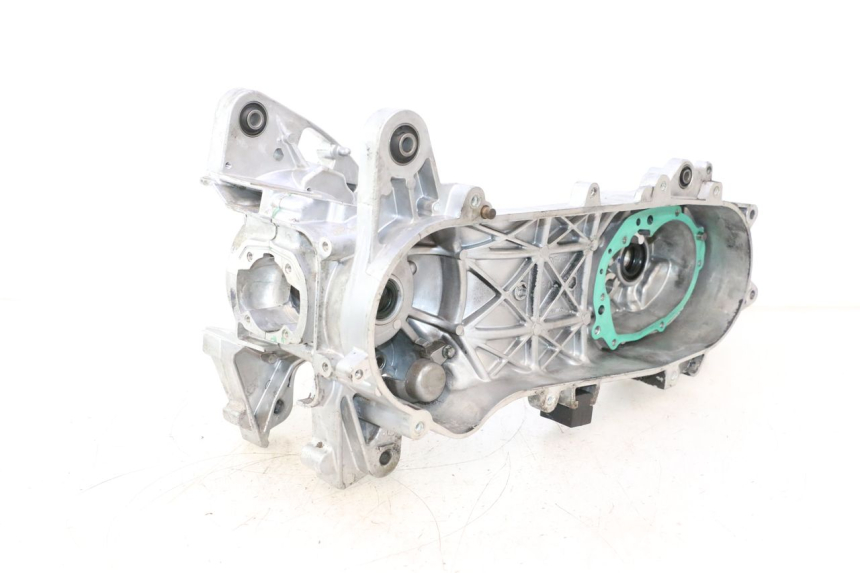 photo de CARCAÇA INFERIOR DO MOTOR PEUGEOT KISBEE 2T 50 (2018 - 2022) - Imagem adicional