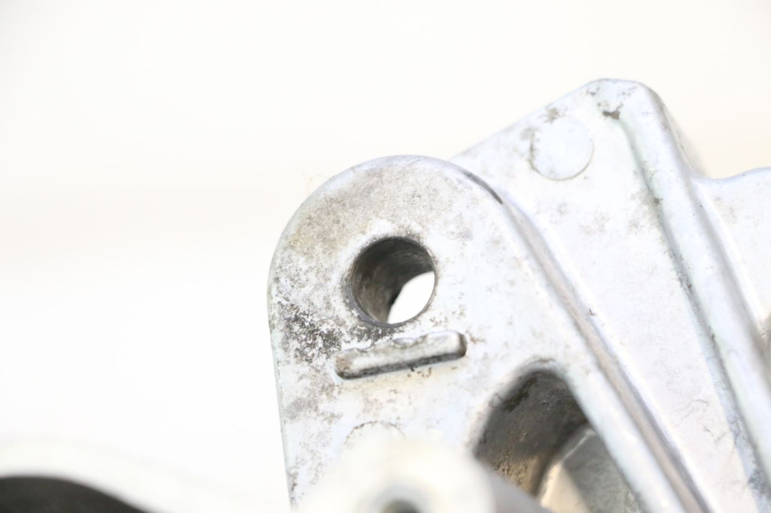 photo de CARCAÇA INFERIOR DO MOTOR PEUGEOT KISBEE 2T 50 (2018 - 2022) - Outro ângulo de visão