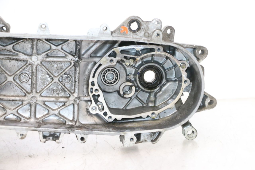 photo de CARTER INFERIOR DO MOTOR PEUGEOT KISBEE 2T 50 (2010 - 2017) - Vista do produto